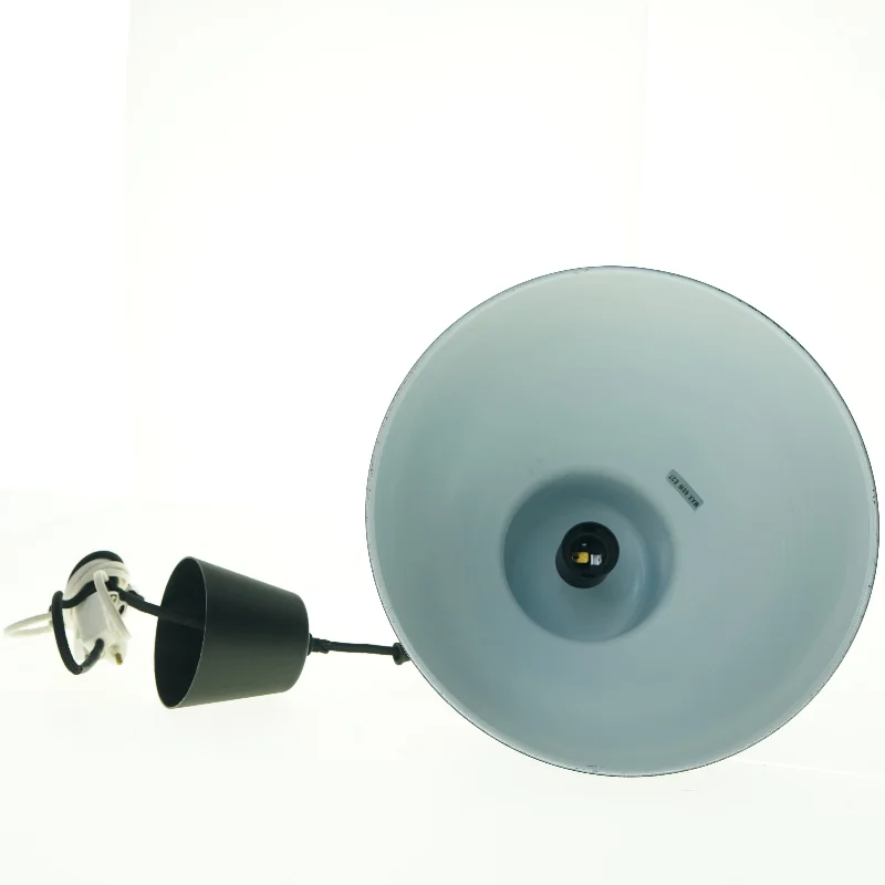 Sort IKEA pendellampe (str. 28 x 25 cm)