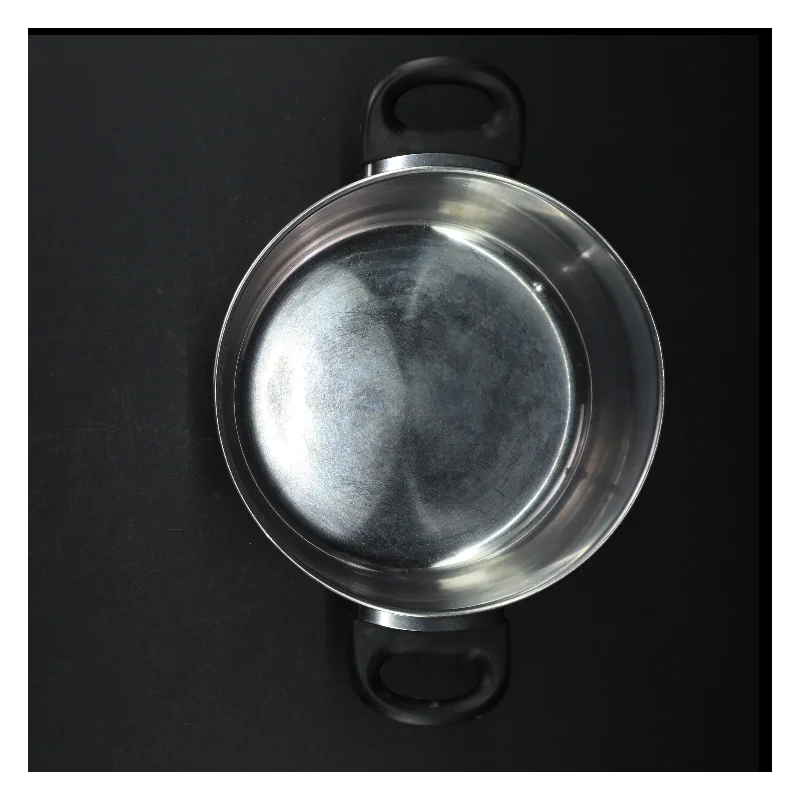 Brugt rustfrit stålgryde (str. Ø. 21 cm)