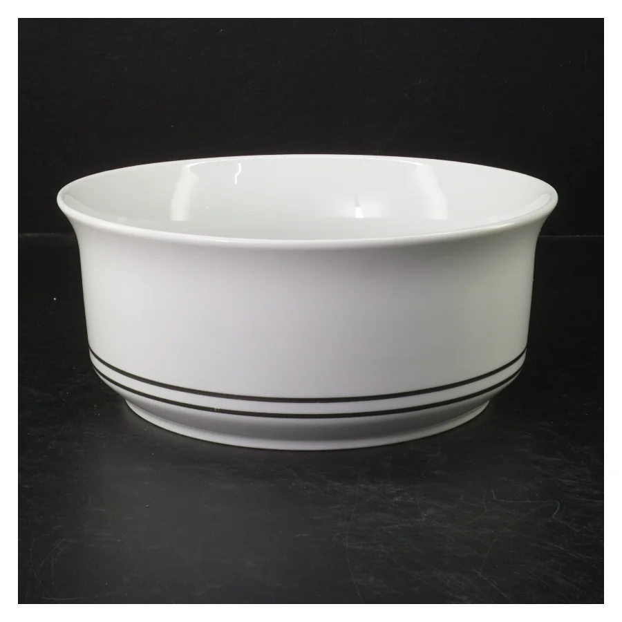 Hvid dyb skål  (str. Ø. 21 cm. længde, 9 cm)