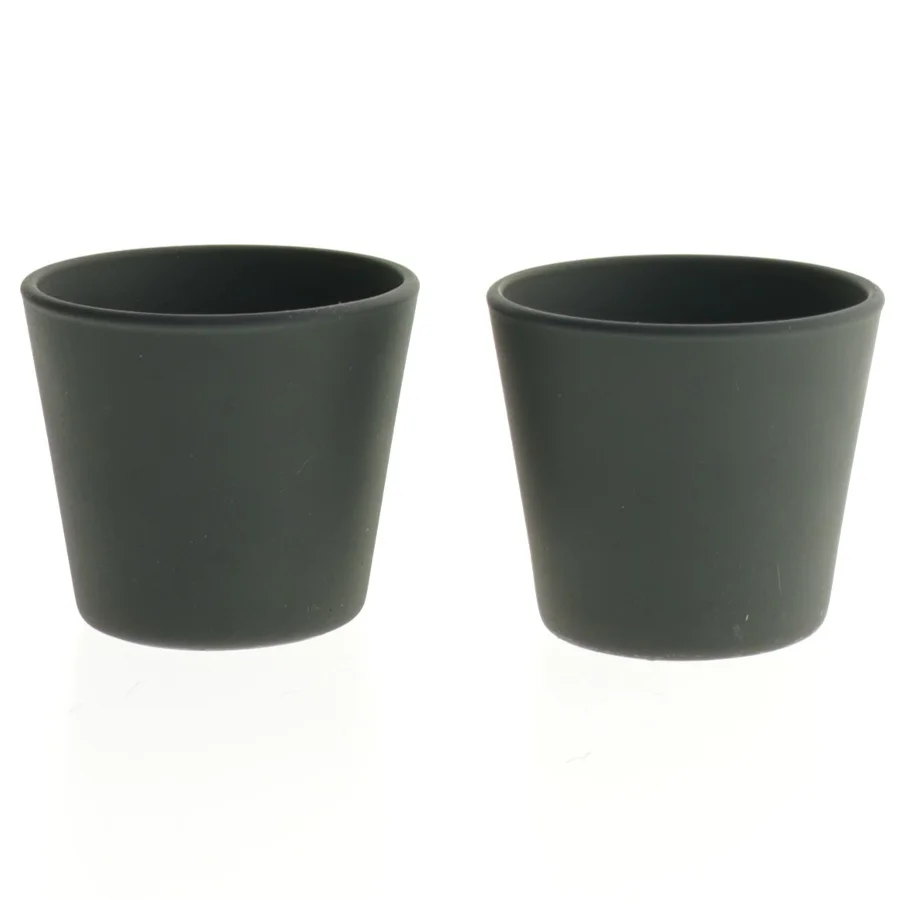 Sort fyrfadsstage/til miniplante fra IKEA (str. Ø. 7 cm. længde. 6 cm)