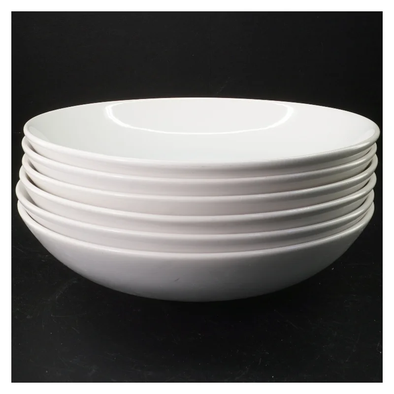 Hvide porcelænstallerkner, dybe, 6 stk fra IKEA (str. 24 cm diameter. 5 cm høj)