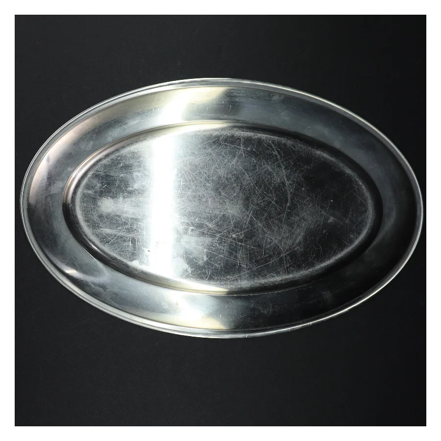 Sølvfarvet bakke (str. 36 x 23 cm)