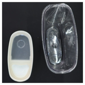 Gennemsigtig plastikbeholder med låg fra IKEA (str. 6x14x30 cm)