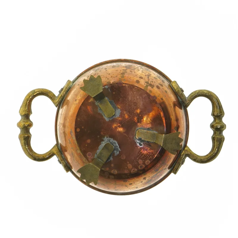 Kobberskål med håndtag og ben (str. Ø 12,5 cm)