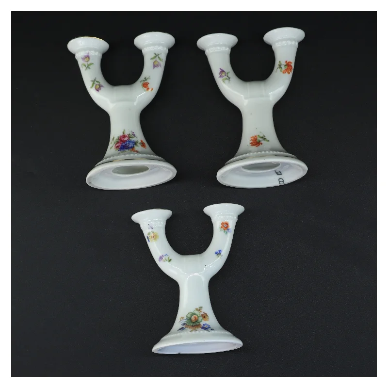 Porcelænslysestager (str. 12 x 9,5 x 8 cm)