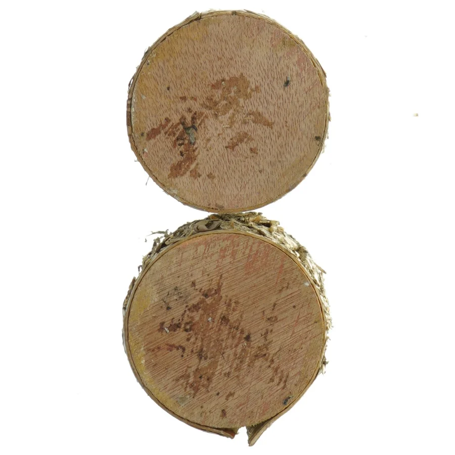 Rustikke lysestager med stjernemotiv (str. 9x8 cm)