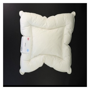 Vatteret pude fra Høje (str. 40 x 37 cm)