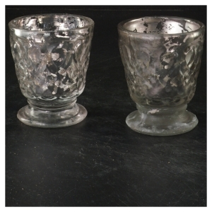 To glas stearinstager (str. 8x5,5 cm)