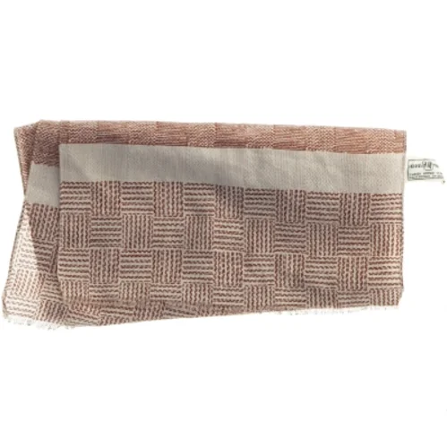 Ternet tørklæde  fra H&M (str. 29x136 cm)