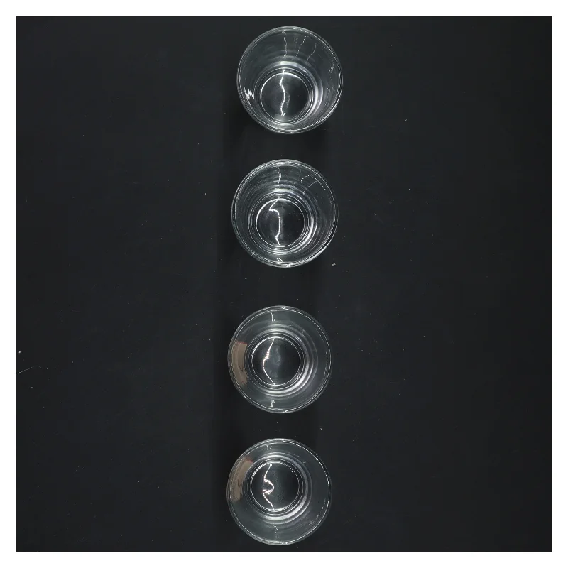 Sæt med 4 shotsglas med tryk (str. 5x6 cm)