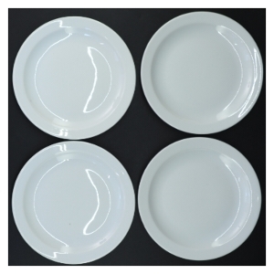 Hvide porcelænstallerkener (str. 17 x 2 cm)