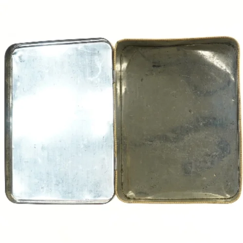 Vintage dåse med broderet design (str. 24x18x10 cm)