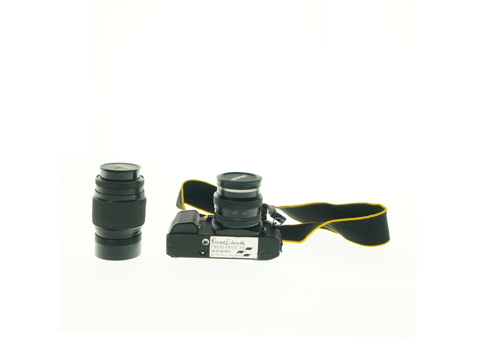 Konica spejlreflekskamera og objektiver fra Konica (str. 15 x 8 cm)
