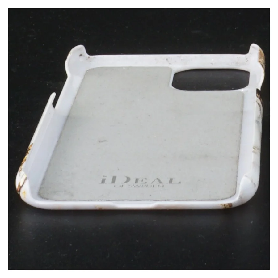 Marmormønstret mobilcover til iPhone fra Ideal Of Sweden (str. 14 x 7 cm)