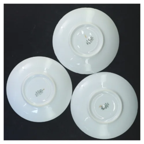 Mågestel Porcelæn tallerkener med guldkant (str. Ø 13,5 cm) fra B&G