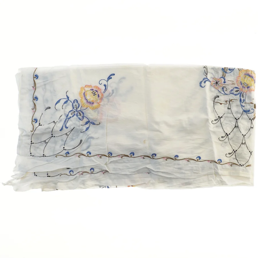 Broderet dug (str. 120x120 cm)