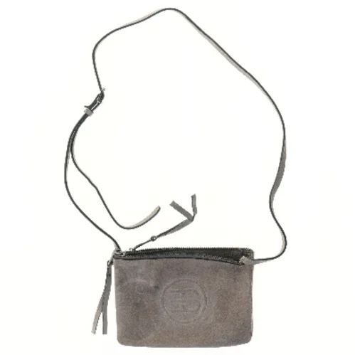 Grå skuldertaske fra Esprit (str. 22x16 cm)