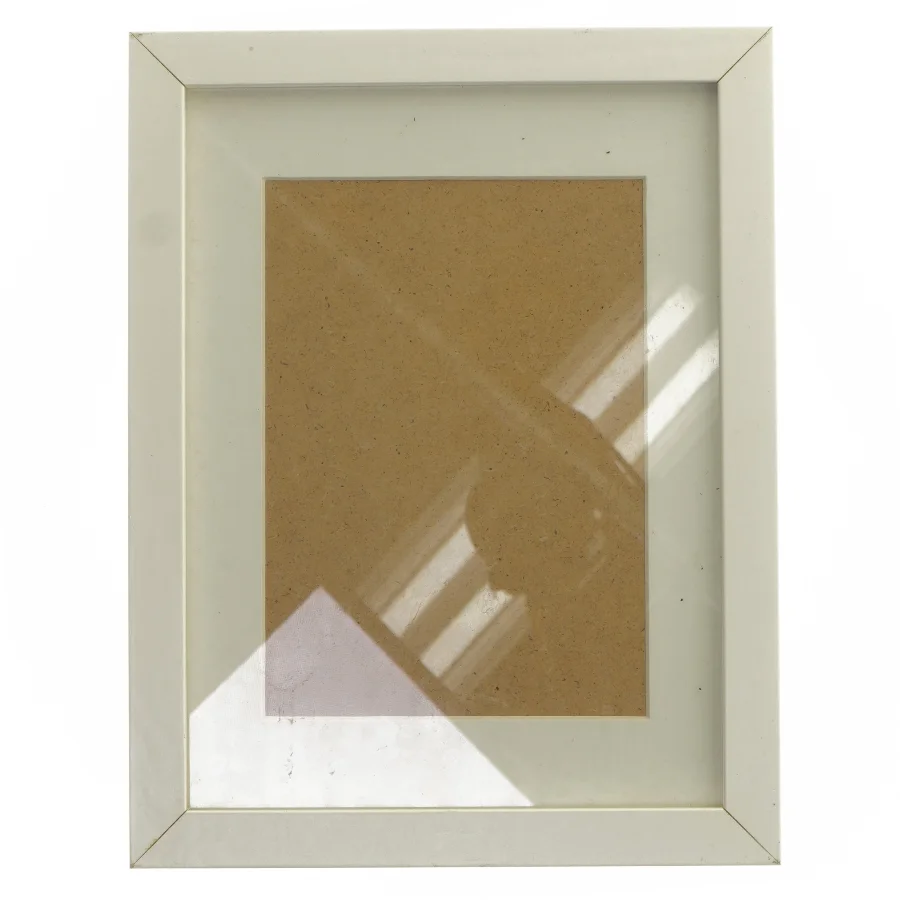 Hvid billedramme (str. 26,5x20,5 cm)