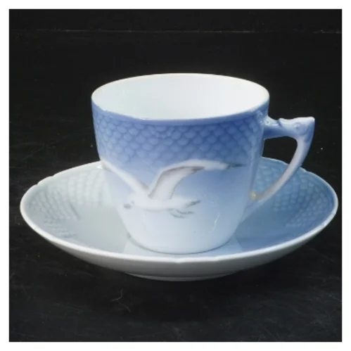 Mågestel Kaffekop med underkop fra B&G (str. 6,5x9,5&ø14 cm)