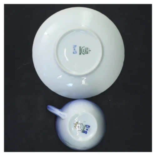 Mågestel Kaffekop med underkop fra B&G (str. 6,5x9,5&ø14 cm)