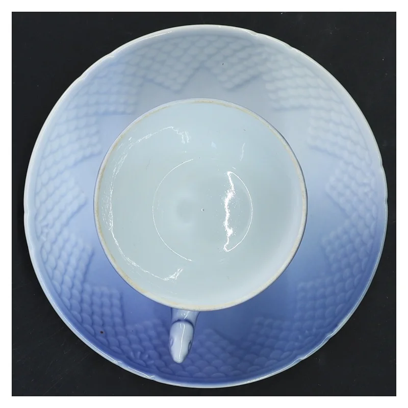 Mågestel Kaffekop med underkop fra B&G (str. 6,5x9,5&ø14 cm)