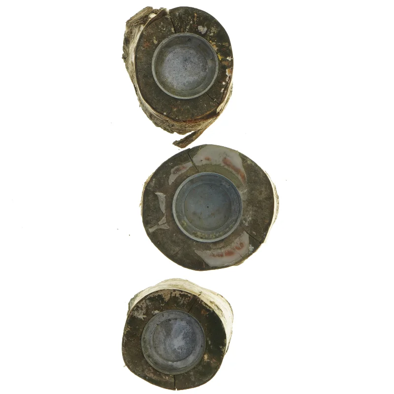 Sæt med tre lysestager i træ (str. 10-20 cm)