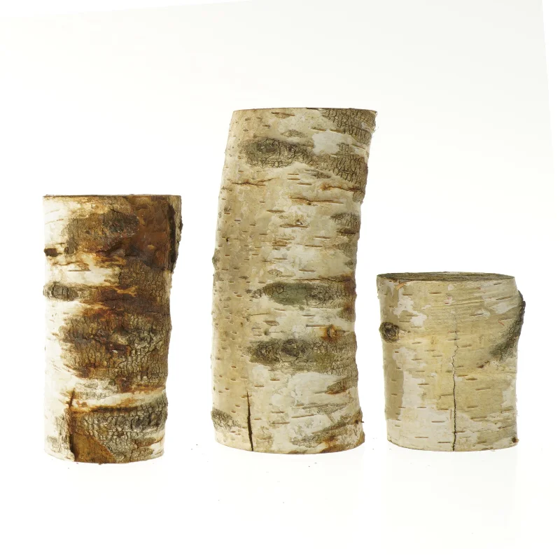 Sæt med tre lysestager i træ (str. 10-20 cm)