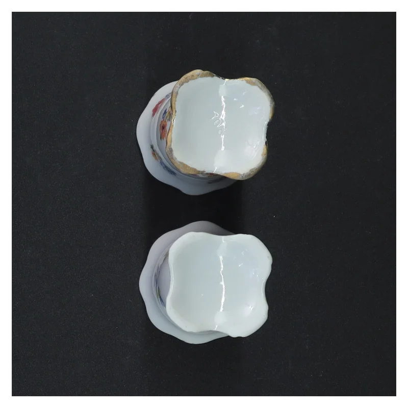 Porcelæns vaser, små (str. 7,5 x 5 cm)
