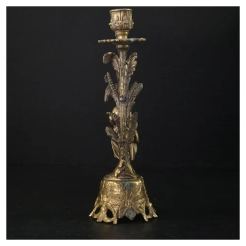 Gylden lysestage med kvindefigur (str. 27 cm)