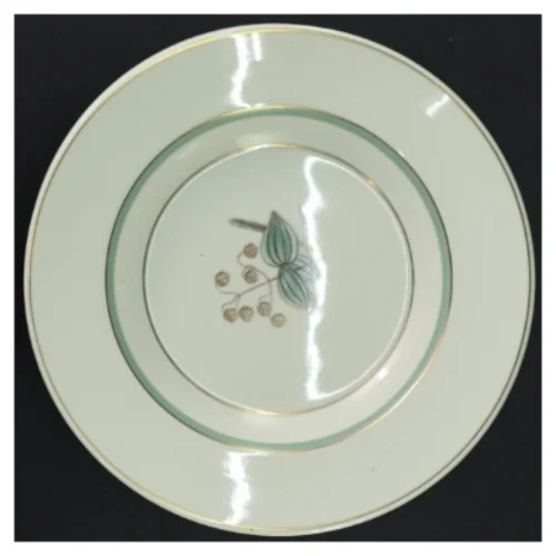 Hjertegræs Porcelænstallerken med blomstermotiv fra Royal Copenhagen (str. 21,5 cm)