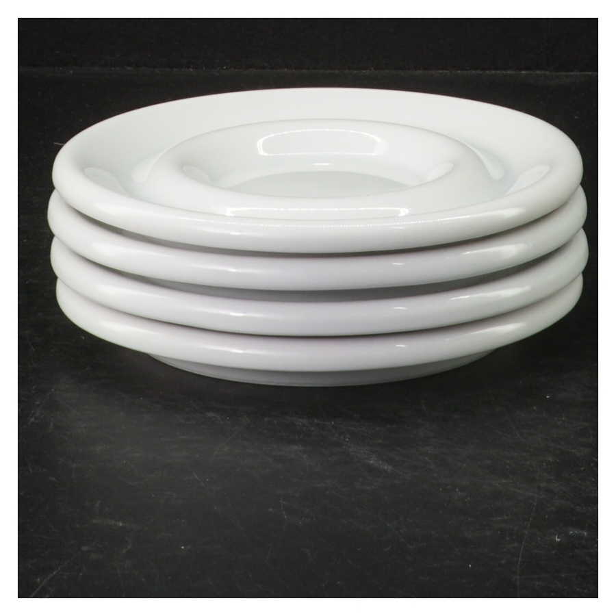 Hvide tallerkener, 4 stk fra IKEA (str. 4 styk. ø. 14 cm)