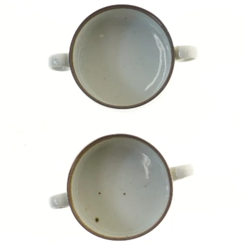Sæt af to hvide suppeskåle med håndtag fra Dansk  (str. Ø 12x5 cm)