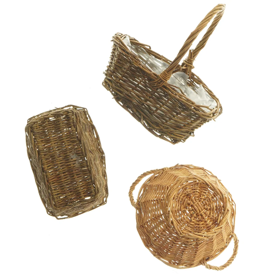 3 Flettede kurve med håndtag (str. 8x15x9 cm)