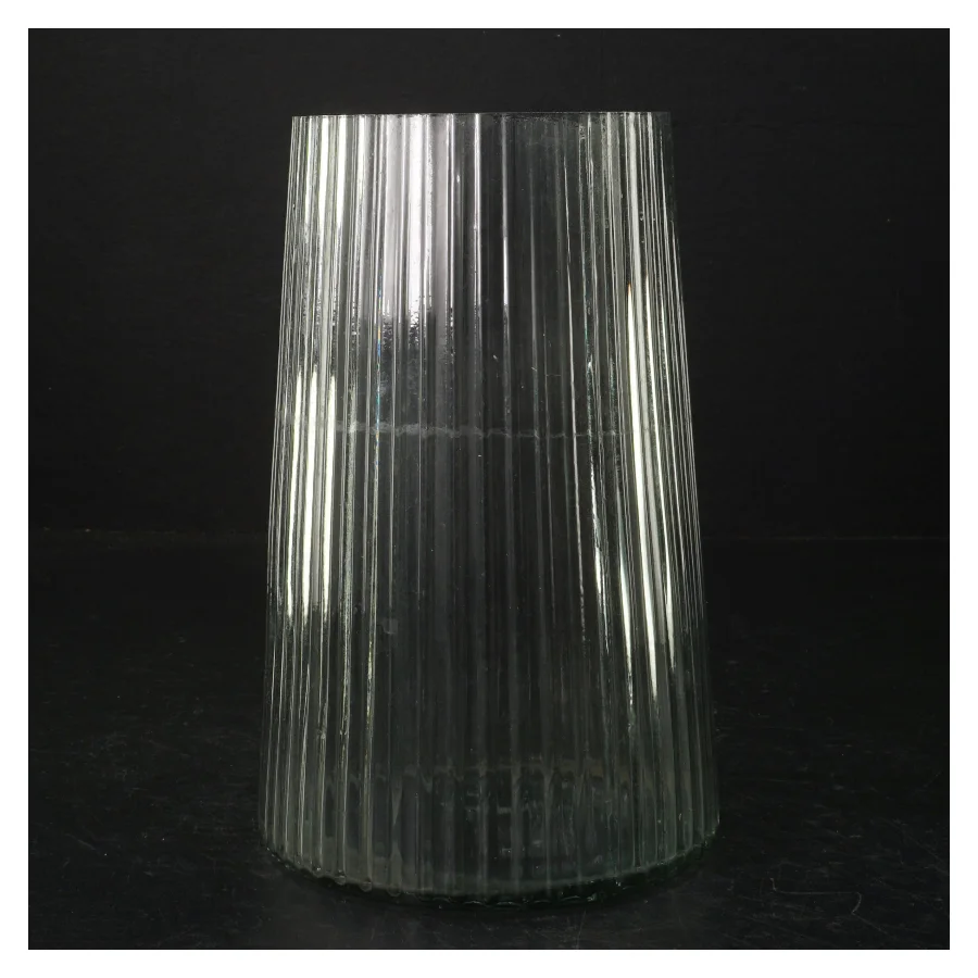 Glasvase (str. H. 20 cm. ø. 12,5 cm)