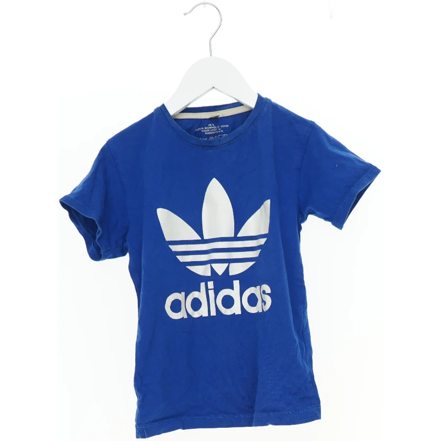 T-Shirt fra Adidas (str. 116 cm)