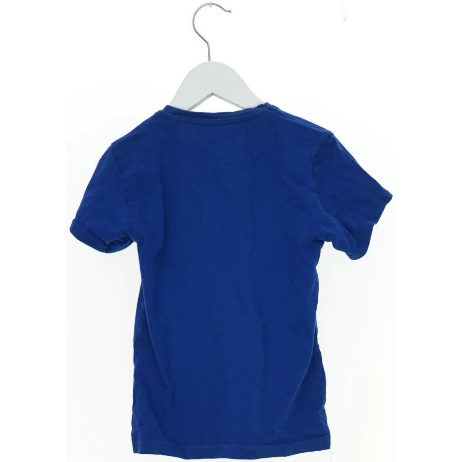 T-Shirt fra Adidas (str. 116 cm)