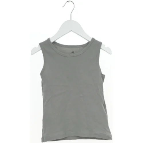 Top fra H&M (str. 116 cm)