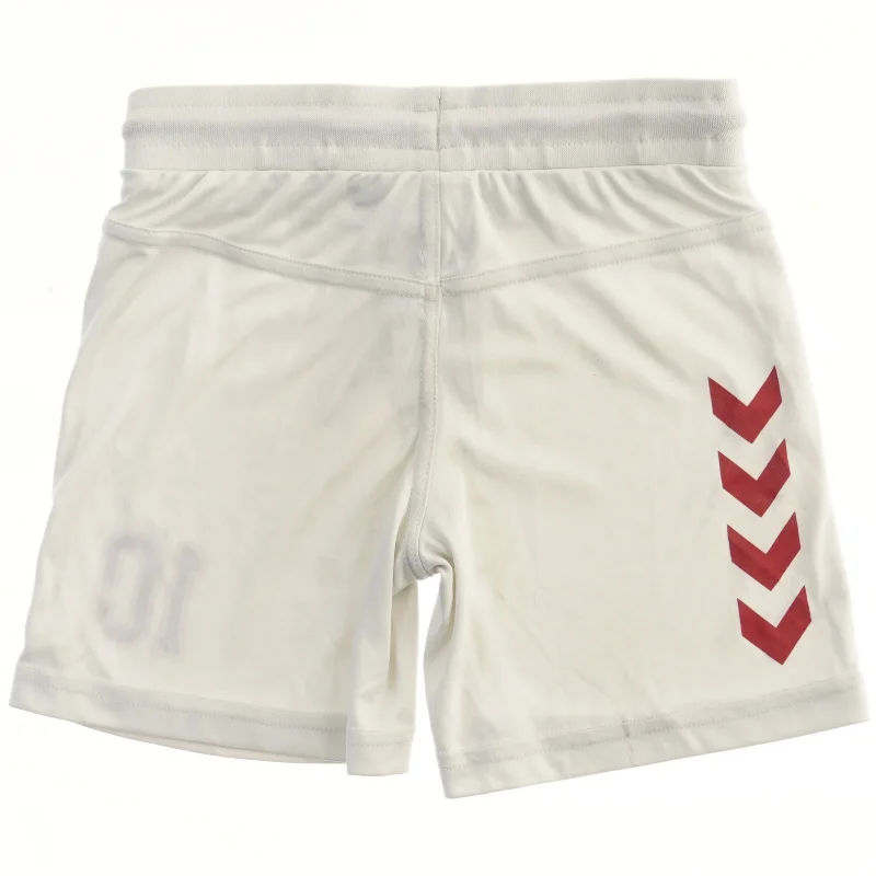 Sports shorts med nummer fra Hummel (str. 110)