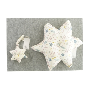 Stjerne pude og hængende stjerne fra Cam Cam