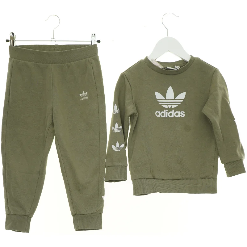 Sæt træningstøj fra Adidas (str. 104 cm)