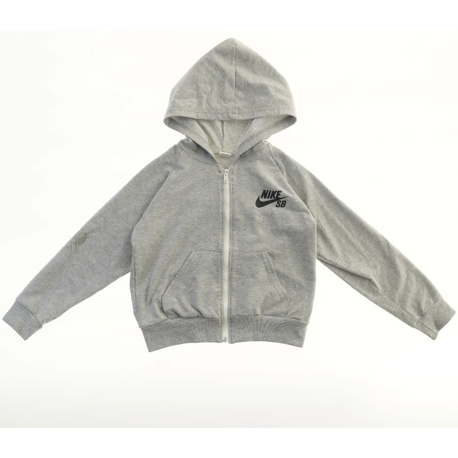 Hættetrøje med lynlås fra Nike (str. 116)