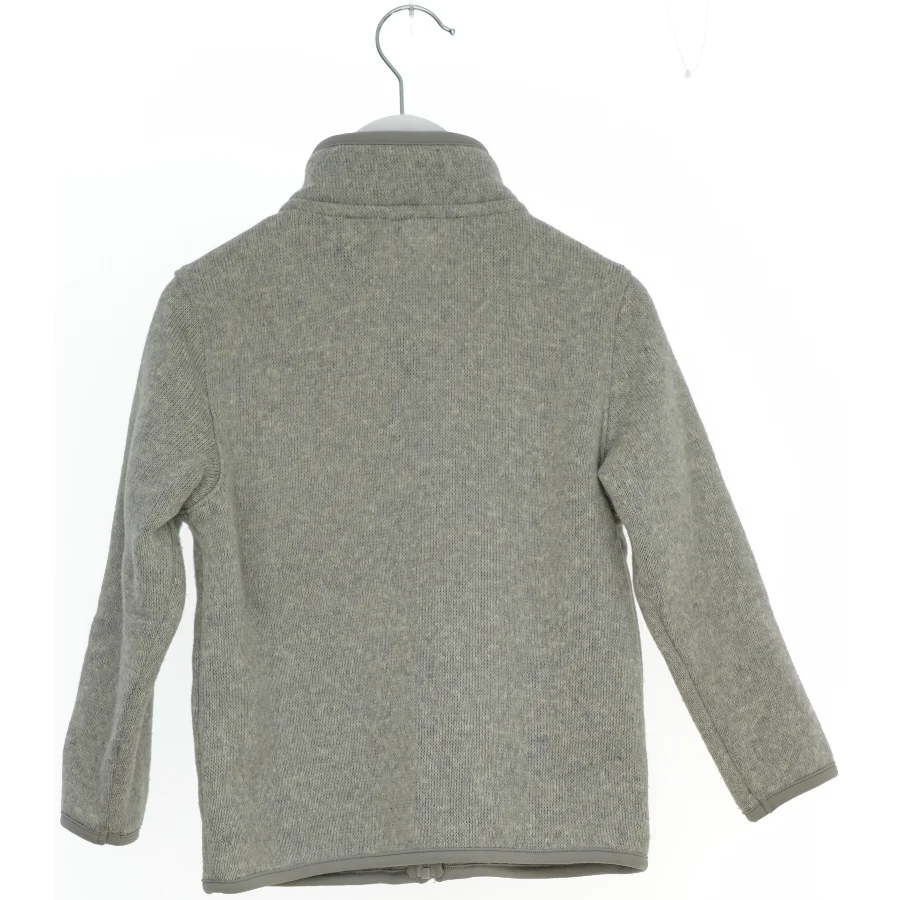 Grå Fleecetrøje fra Uniqlo (str. 110)