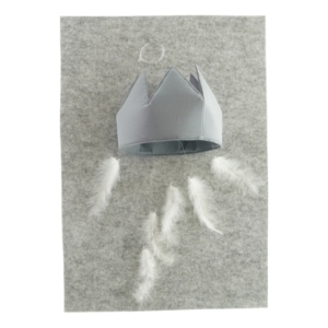 Uro - krone med fjer fra Petit by V 