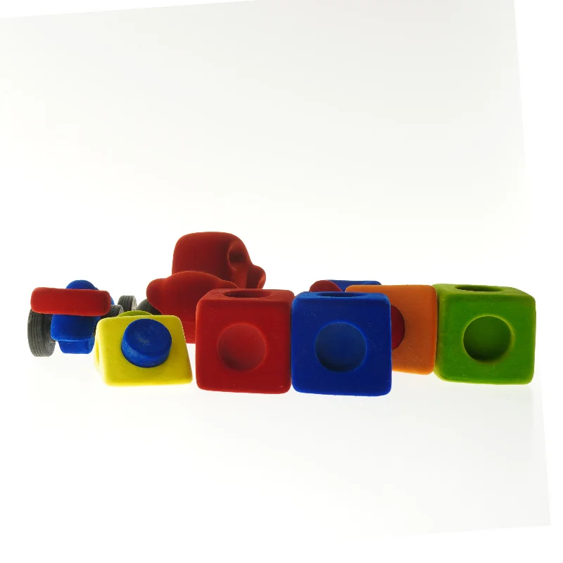 Rubbabu byggeklodser og legetøjsbiler (str. 20 cm)