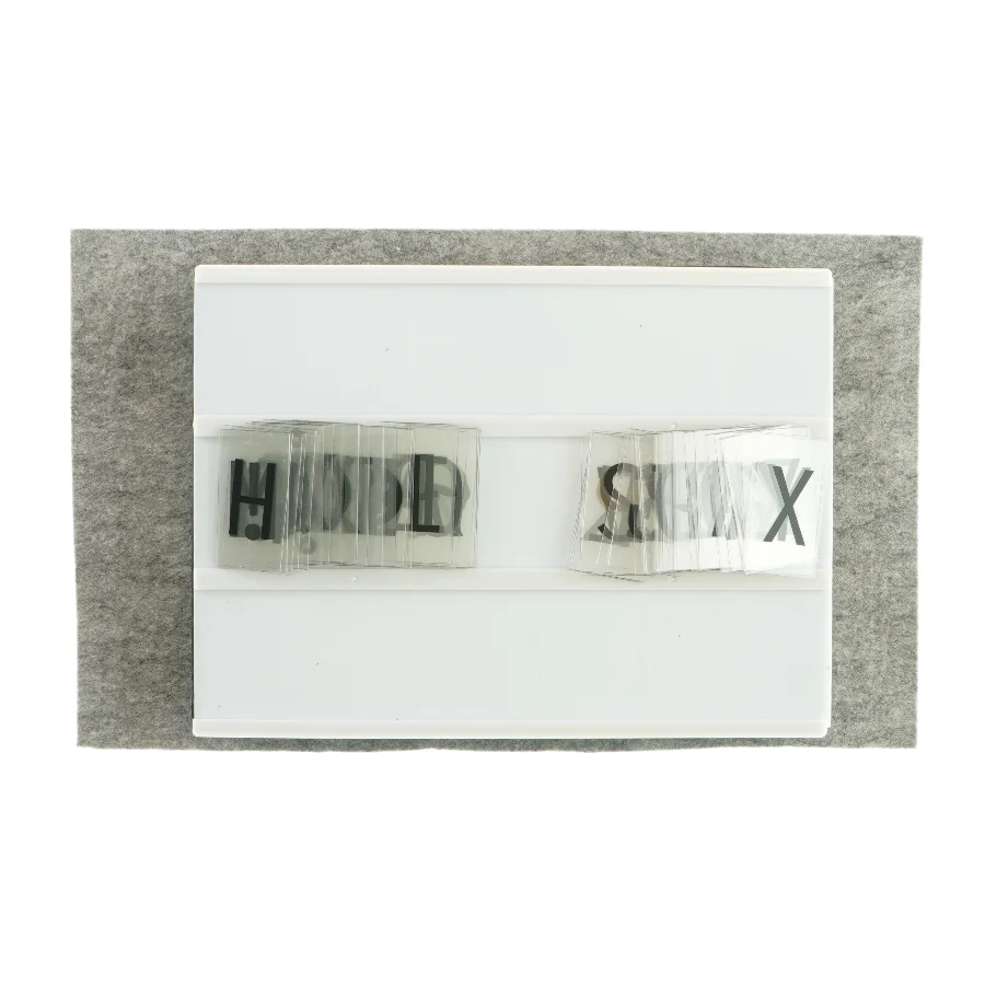 Lyskegle inclusiv bogstaver og tegn