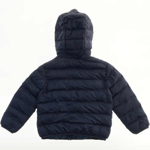 Dunjakke med hætte fra Uniqlo (str. 122)