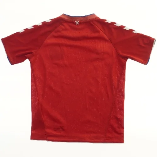 Fodboldtrøje fra Hummel (str. 116)