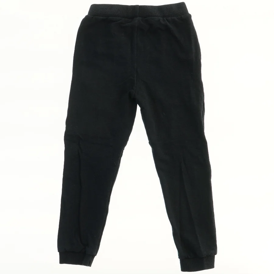 Sort sweatpants fra Friends (str. 110)