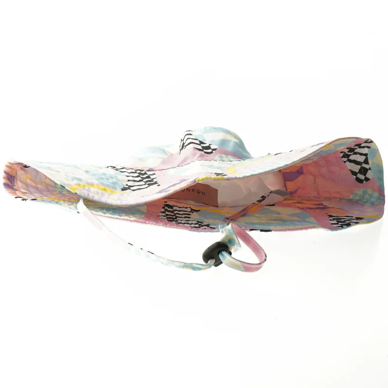 Mønstret solhat fra Hunkøn (str. 168 )