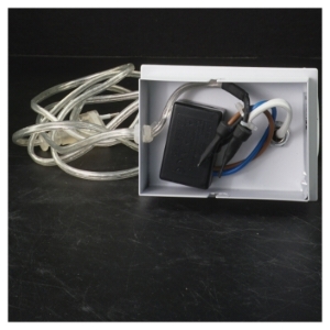 Spotlampe med ledning fra Mark Slöjd (str. 12x11x8 cm)